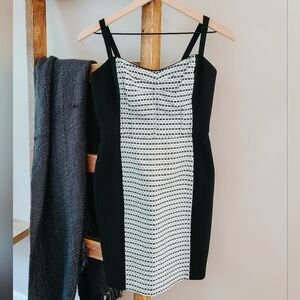 Cory Black & White Fitted Sheath Dress – Size 2